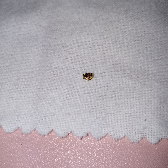 Ruby stud earrings! - Picture 5 of 6